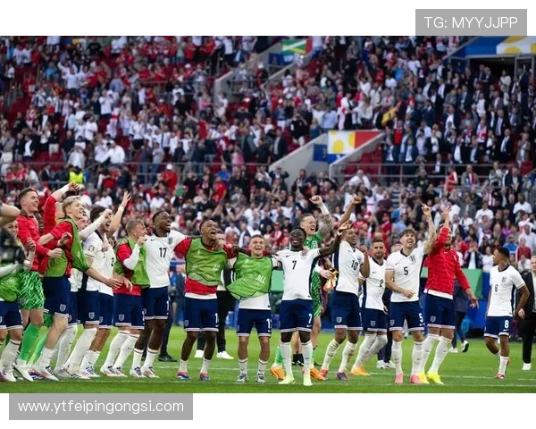 斯温登俱乐部发布新赛季目标 积极备战争取晋级英格兰足球联赛 斯温登俱乐部发布新赛季目标 积极备战争取晋级英格兰足球联赛