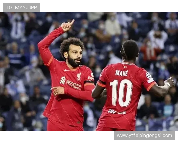 阿斯顿维拉全力冲击英超前四球队状态回暖核心球员表现亮眼