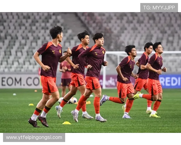 国足鏖战东亚杯强势逆转对手展现新时代中国足球拼搏精神